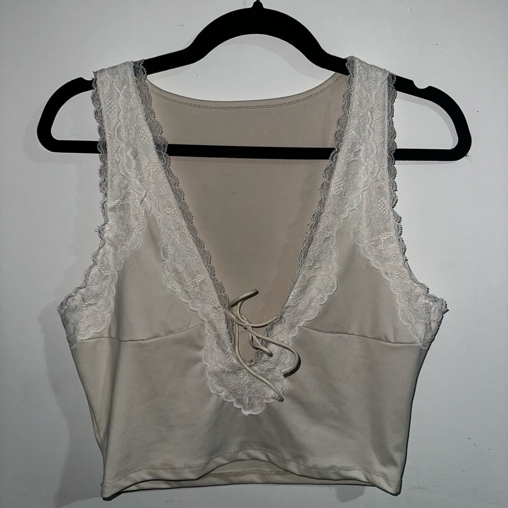 Forever 21 apricot lace top